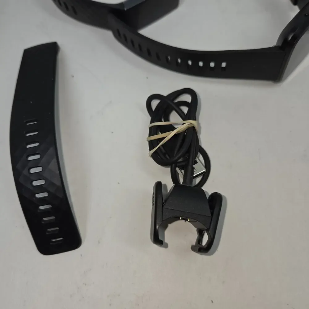 Fitbit Versa Smart Watch Lot For Repair